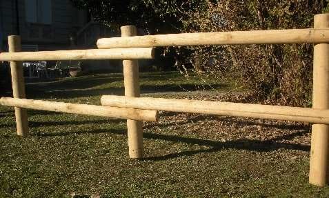 RECINZIONE A MEZZI PALI IN CASTAGNO d.12